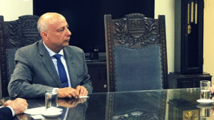 Carro usado para execução de ex-delegado-geral da polícia é queimado