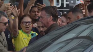 Vídeo: Carro de desaparecidos no PR é encontrado enterrado em bunker