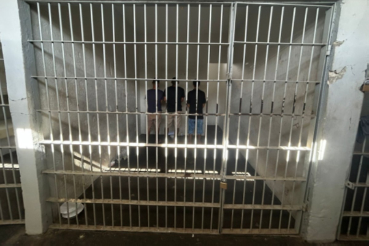 pris&atilde;o delegacia tangar&aacute;