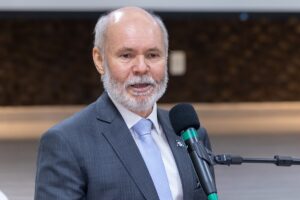 Francisco Lopes - procurador-geral do Estado