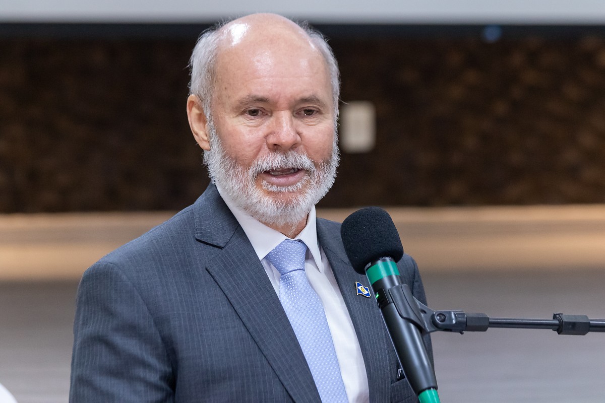 Francisco Lopes - procurador-geral do Estado