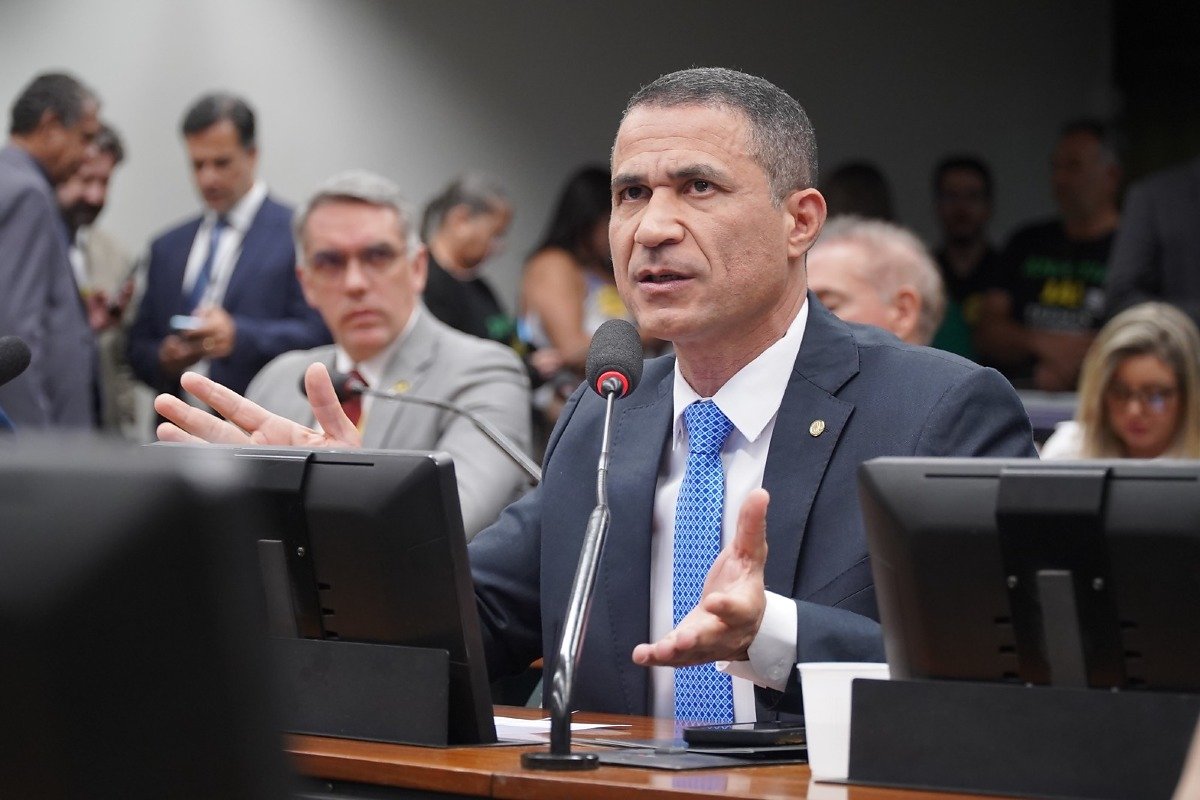 Deputado federal Coronel Assis