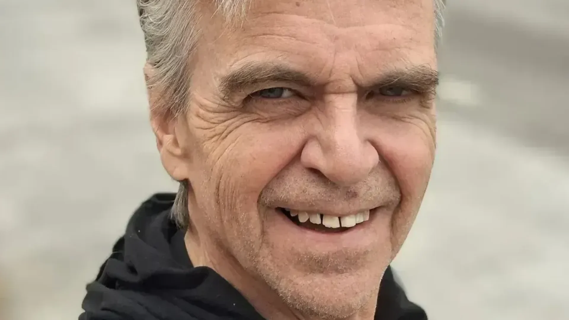 Clube dos 27: morte de filho de Cindy Crawford relembra mito popular sobre maldição sobrenatural