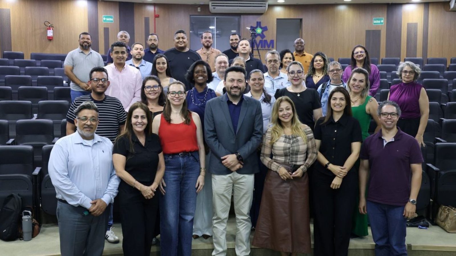 139395_seminario-da-amm-orienta-municipios-sobre-a-elaboracao-da-loa-2027-e-as-novas-regras-orcament.jpeg