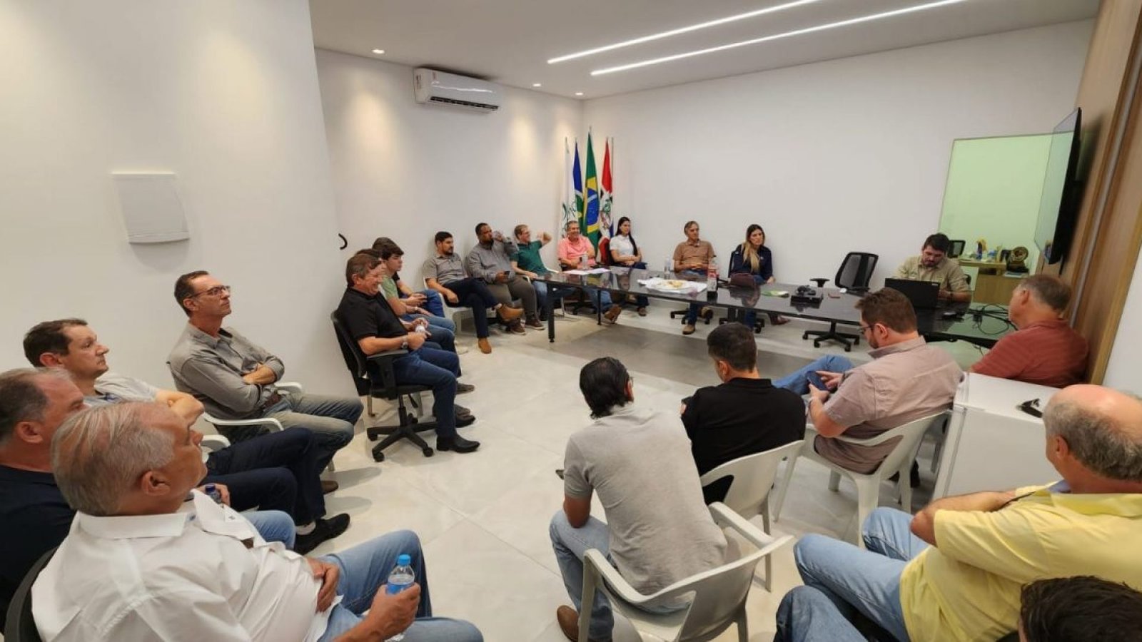 139401_imea-leva-atualizacoes-de-mercado-e-projecoes-de-safra-a-produtores-6634a1e5.jpeg.jpg