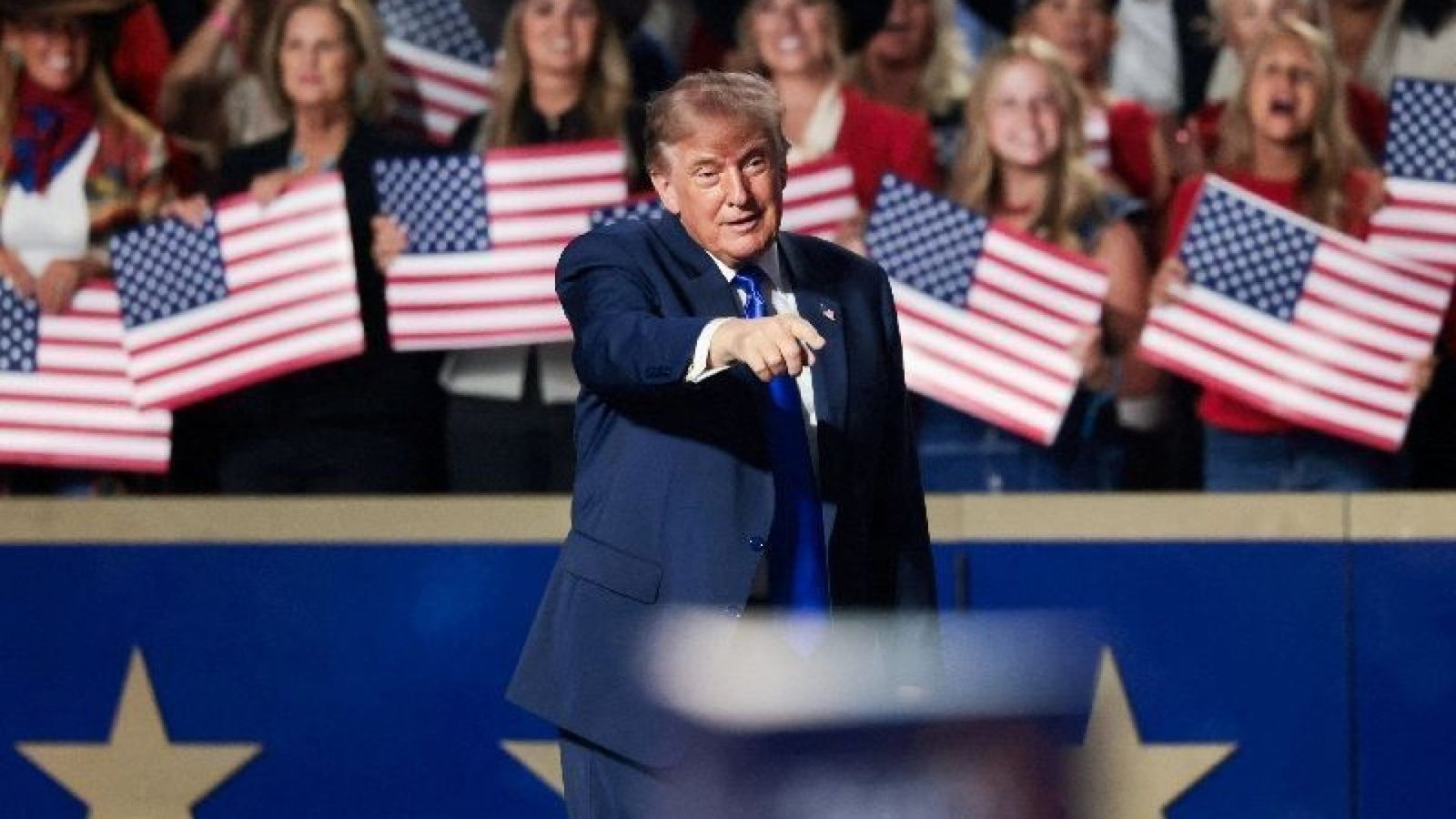 Donald Trump participa da Convenção Nacional Republicana para as eleições de meio de mandato, em Dallas, Texas, em 9 de setembro  • Jessica Koscielniak / Reuters