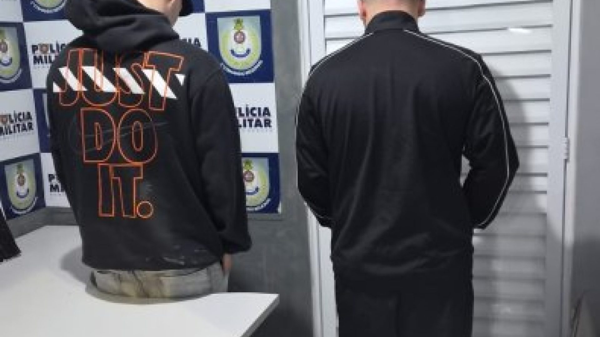 dupla pichou ateou fogo shopping
