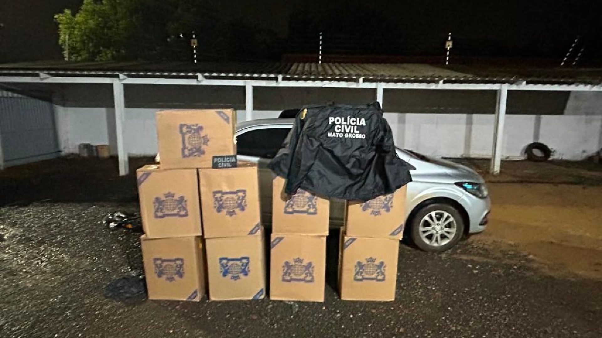 carga de quase 100 mil cigarros contrabandeados