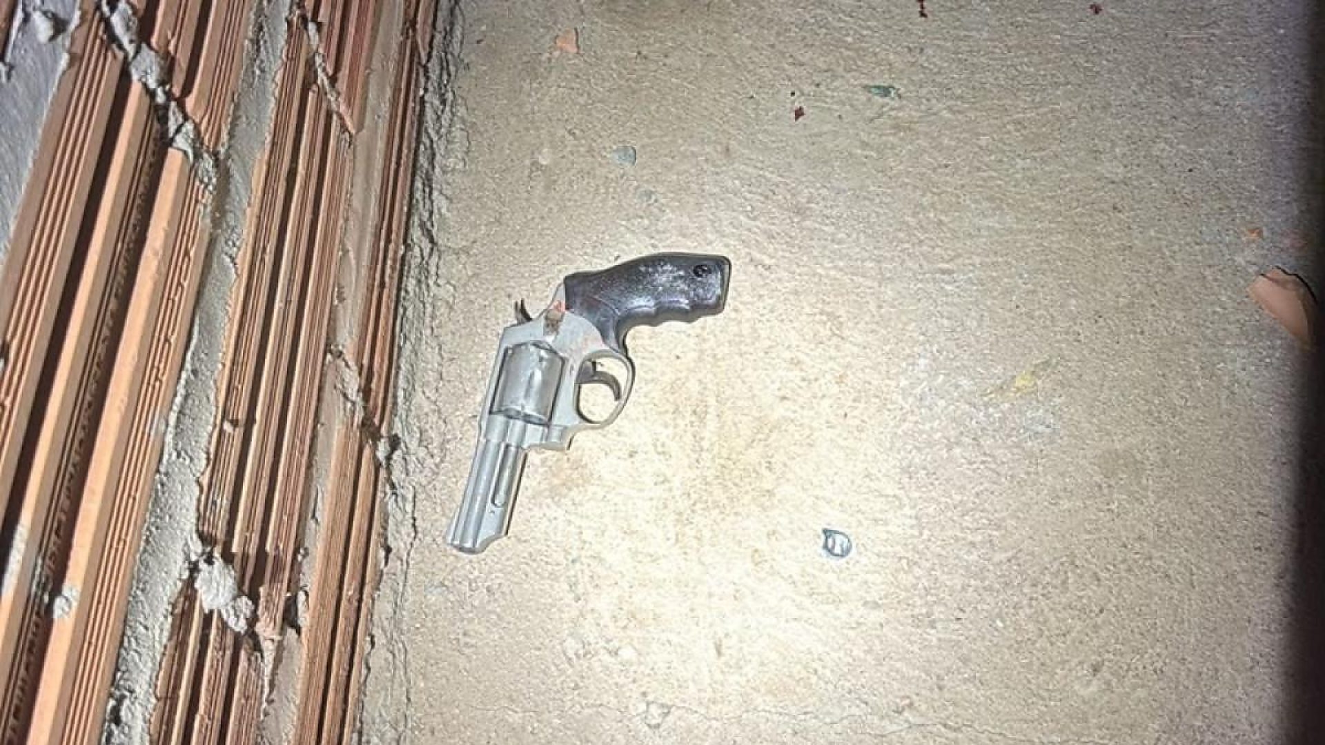 arma de fogo, rev&oacute;lver, pistola, tiro