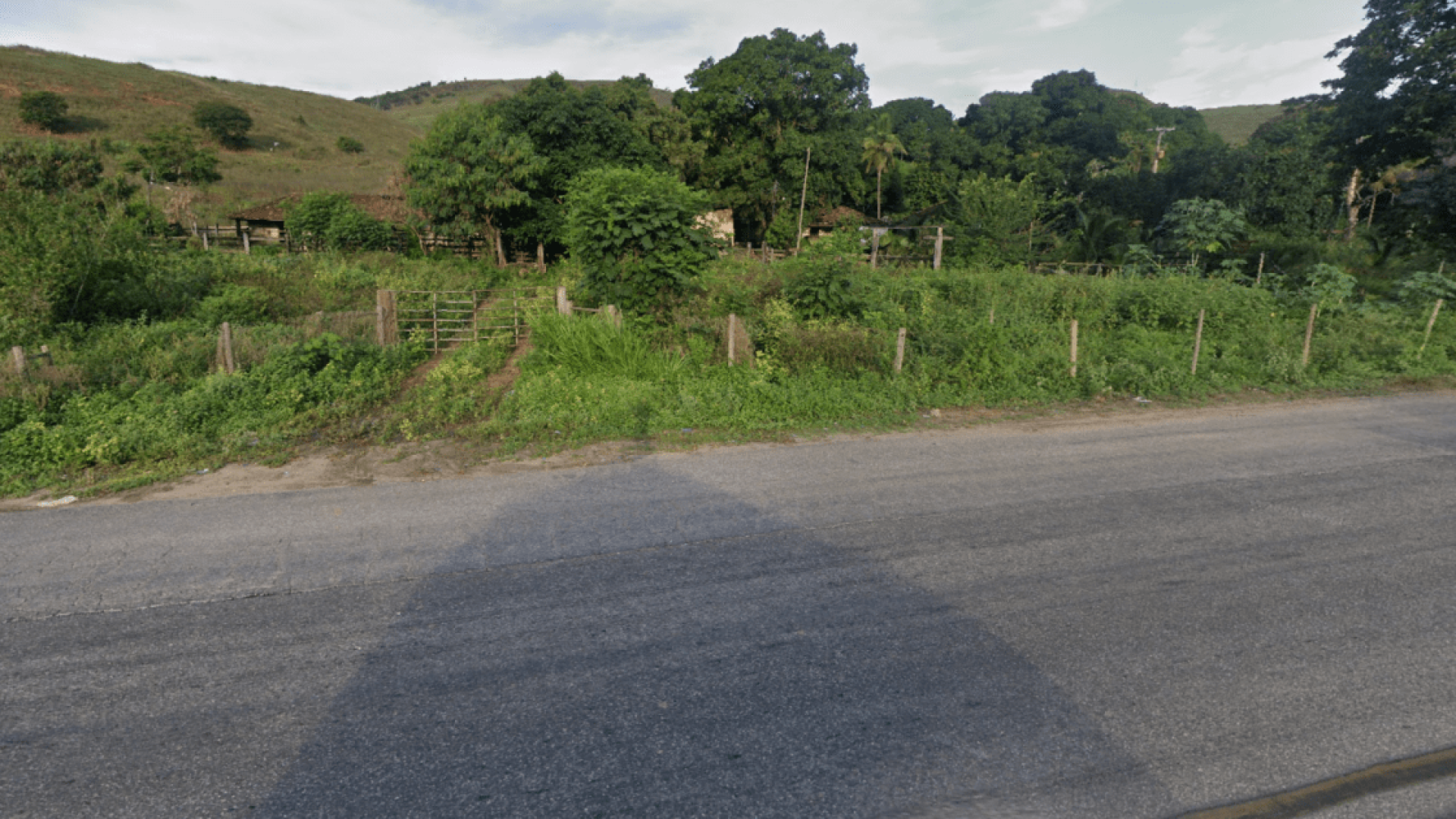 Acidente na BR-116 deixou seis feridos e cinco mortos, no Vale do Jequitinhonha  • Google Maps