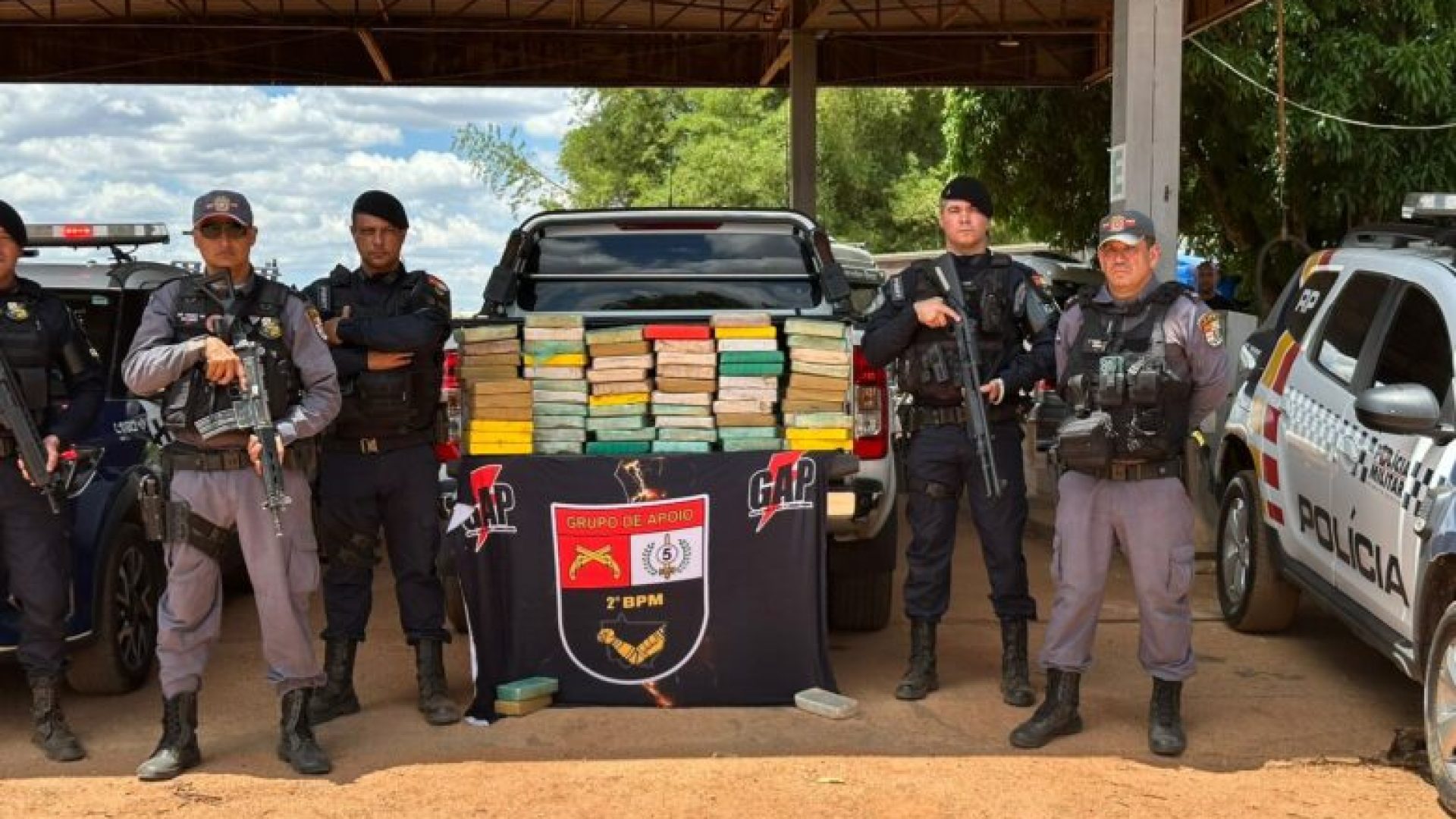 Apreensao-de-drogas-e1761303282299-780×470 Apreensao-de-drogas-e1761303282299-780x470