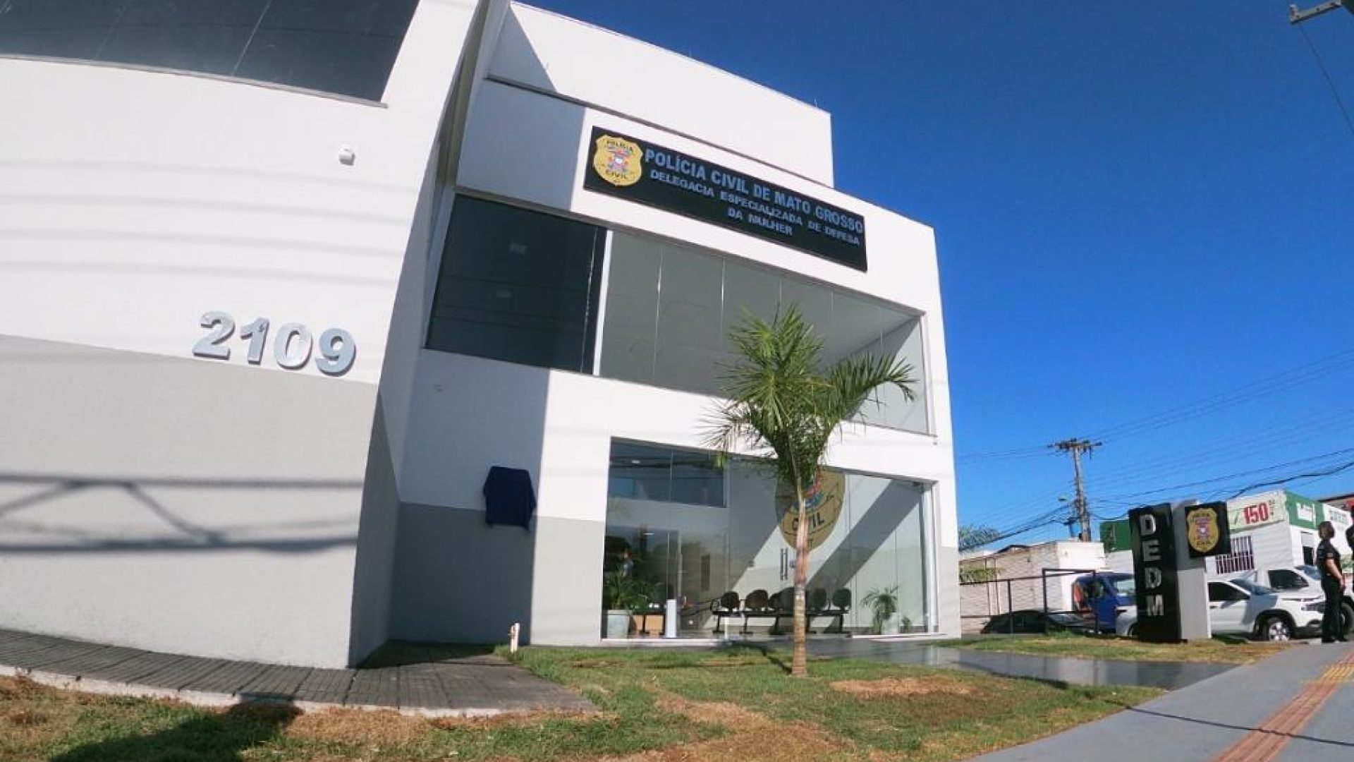 Delegacia-da-Mulher-de-Cuiaba-fachada.jpg