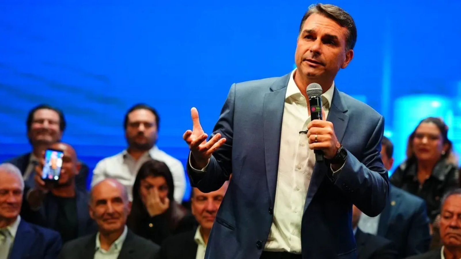 Flavio Bolsonaro, candidato à Presidência da República  • Divulgação/Vittor Sales