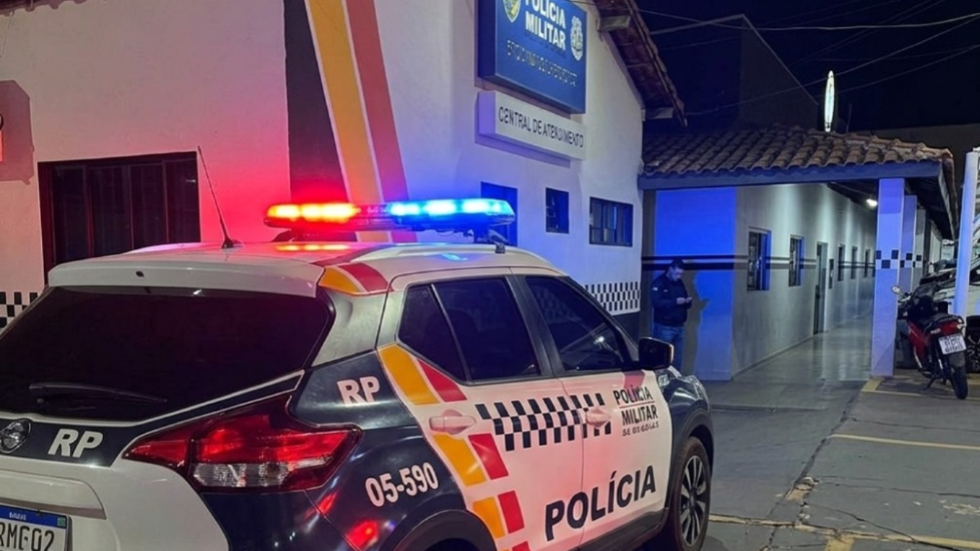 Gemini_Generated_Image_ywko4mywko4mywko (3)