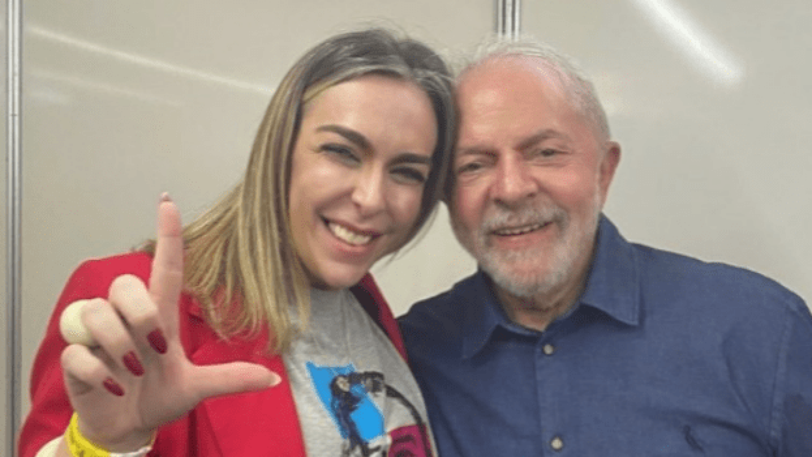 Roberta Luchsinger e Luiz Inácio Lula da Silva  • Reprodução/Redes sociais - 01/05/2022