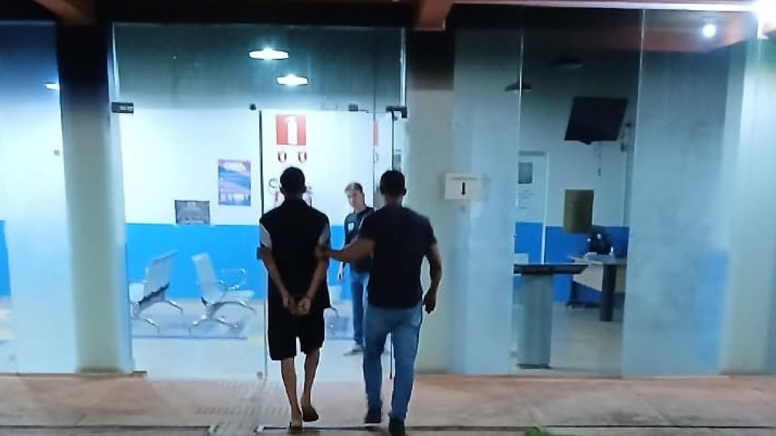 suspeito preso pontes e lacerda