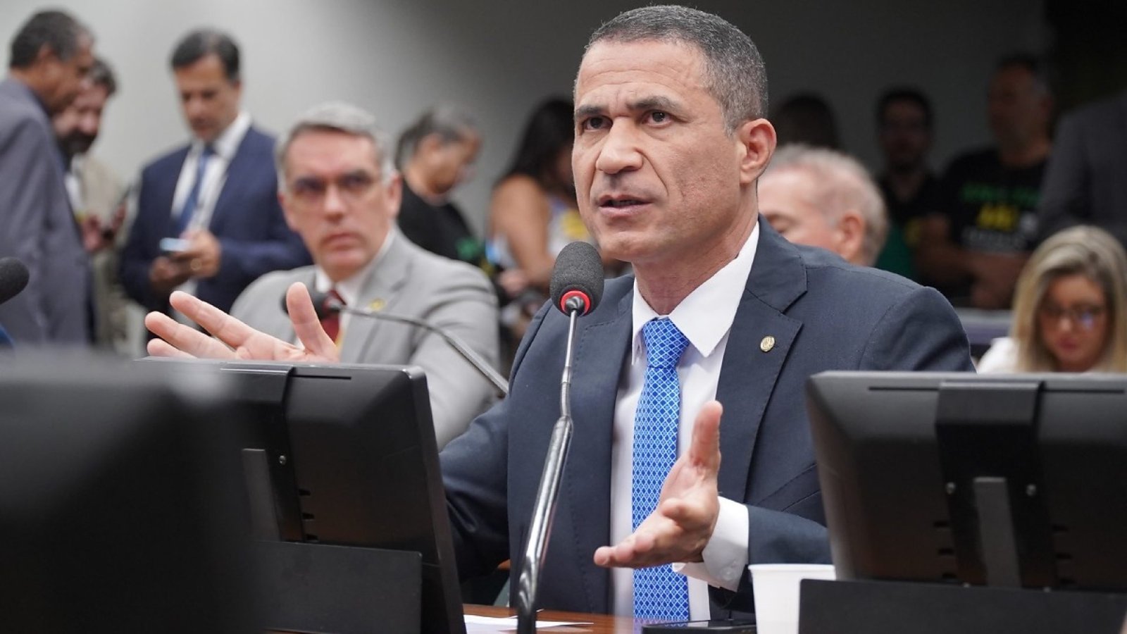 Deputado federal Coronel Assis