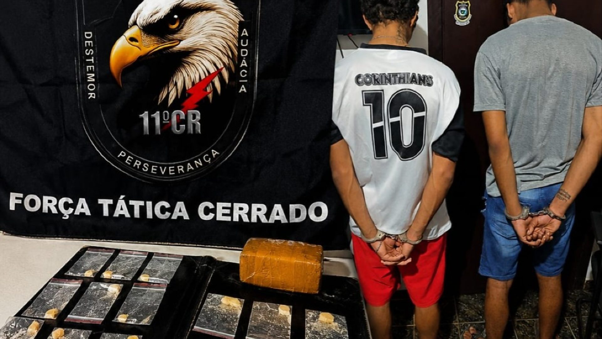 de350a2064d80f580022620f4b73e93b-cliquef5-com-br.jpg