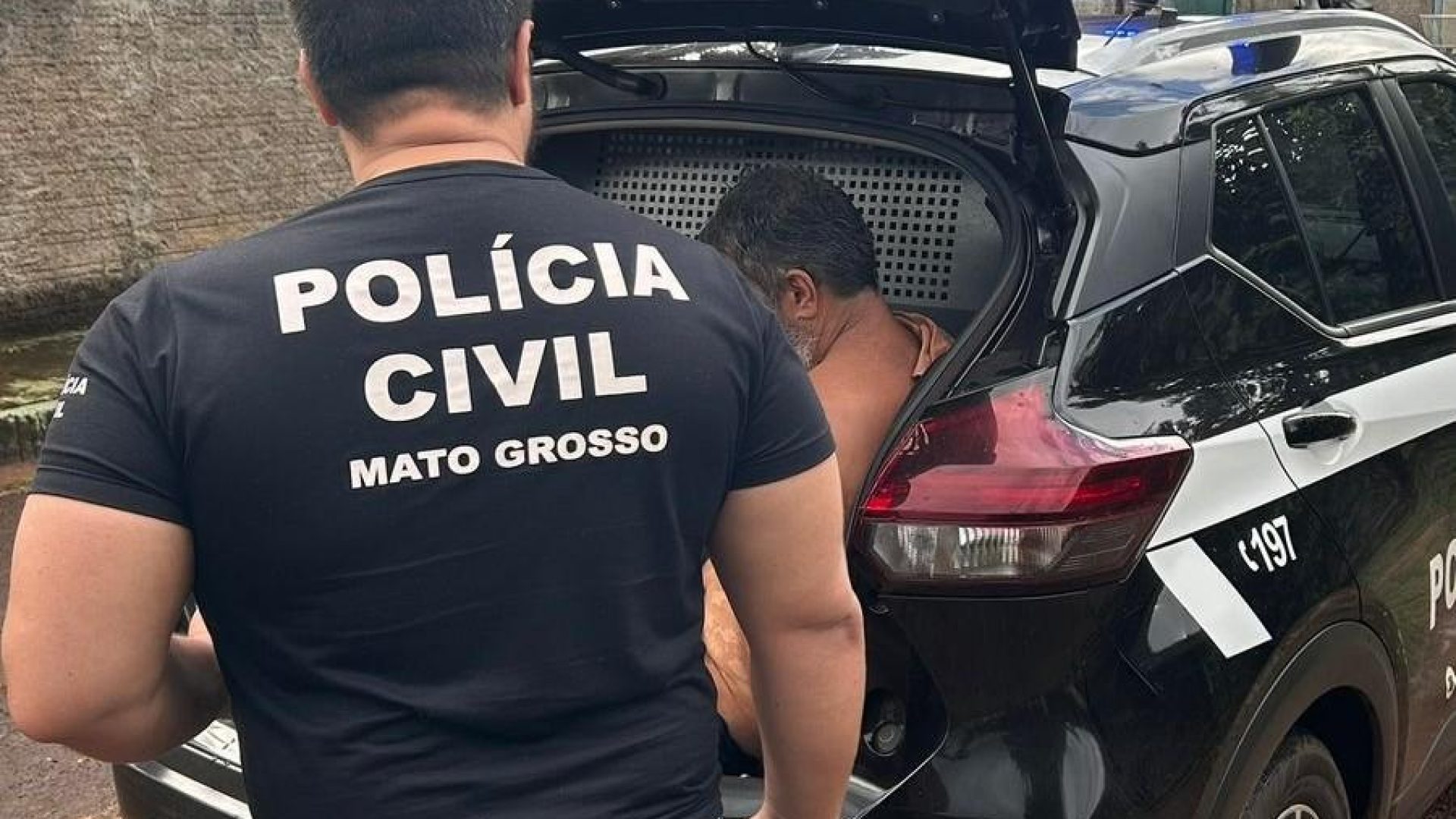 e27369b6-b3bb-4b94-a7e8-ee279f7163eb