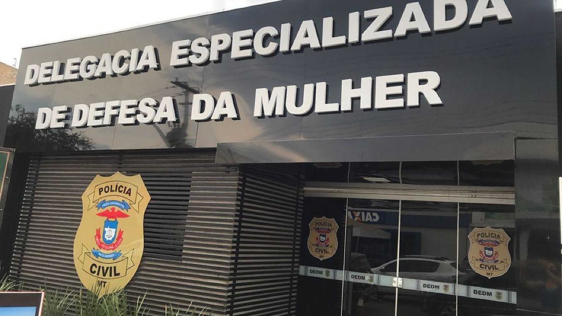 delegacia da mulher barra do gar&ccedil;as