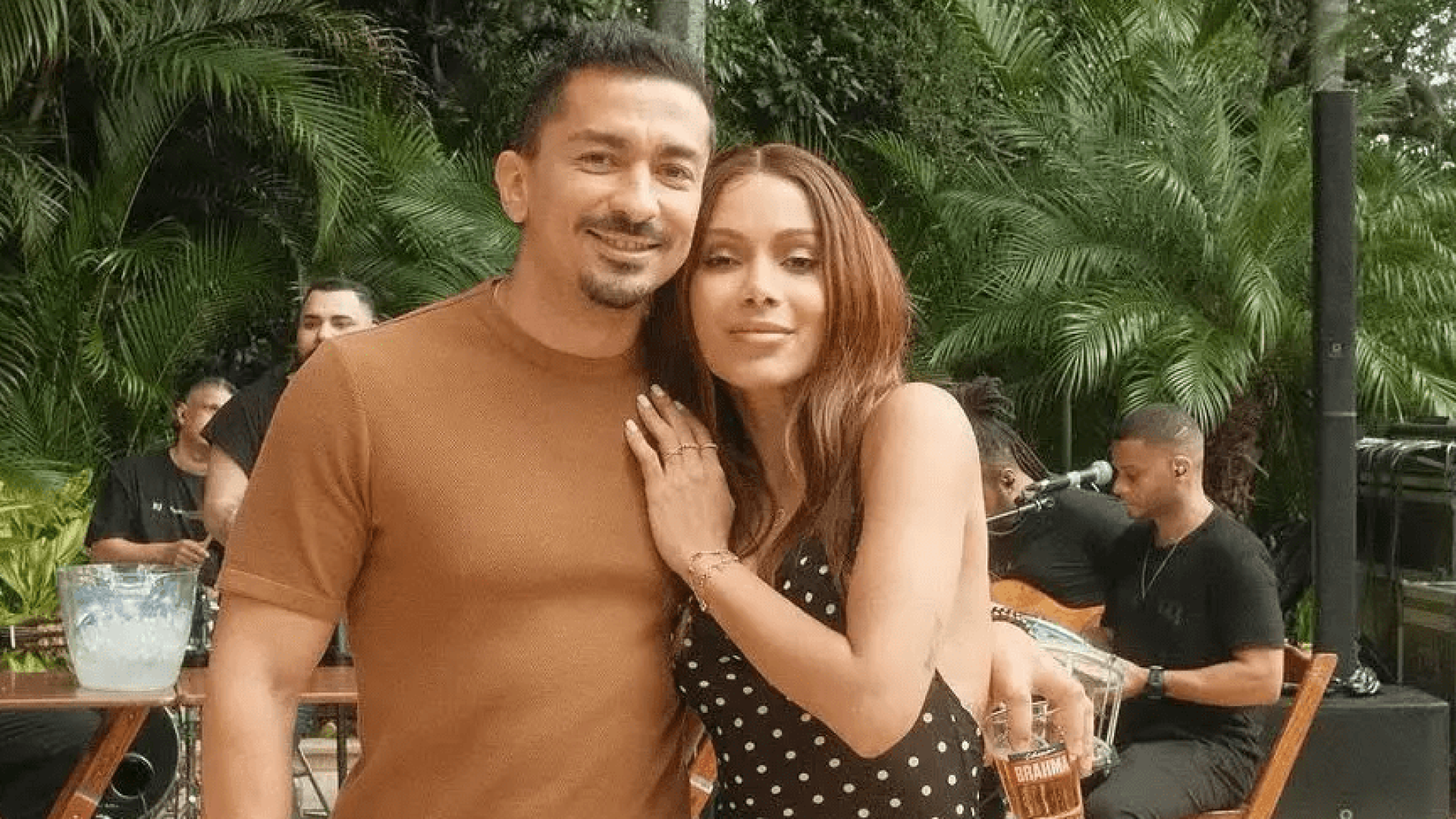 Entenda briga que afastou Pocah, Anitta e Lexa de MC Rebecca