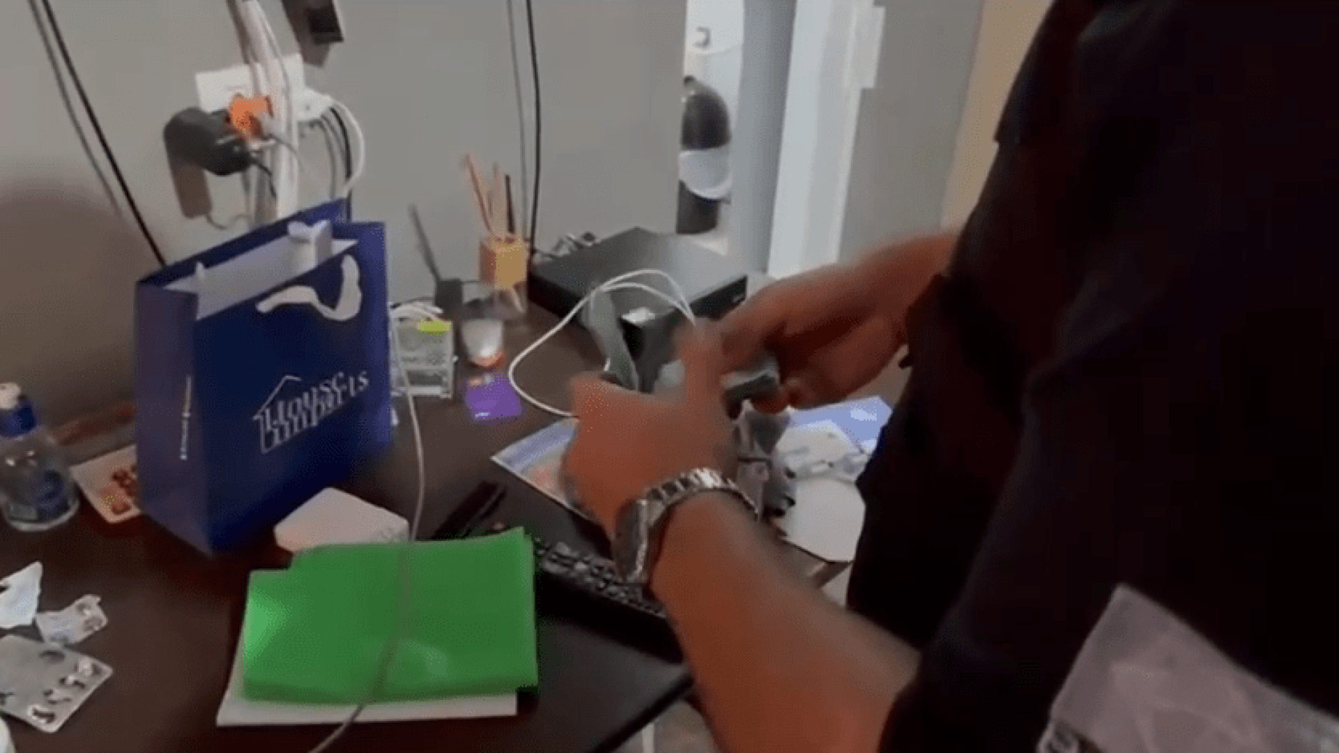 São cumpridos quatro mandados de busca e apreensão e a PF mira uma joalheria localizada em Boa Vista  • Polícia Federal