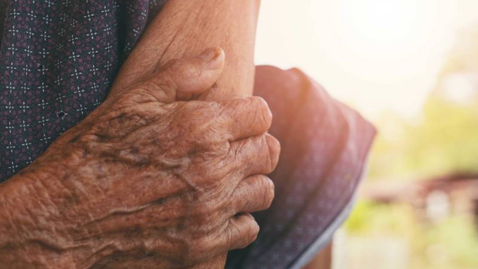 Old woman muscle pain.