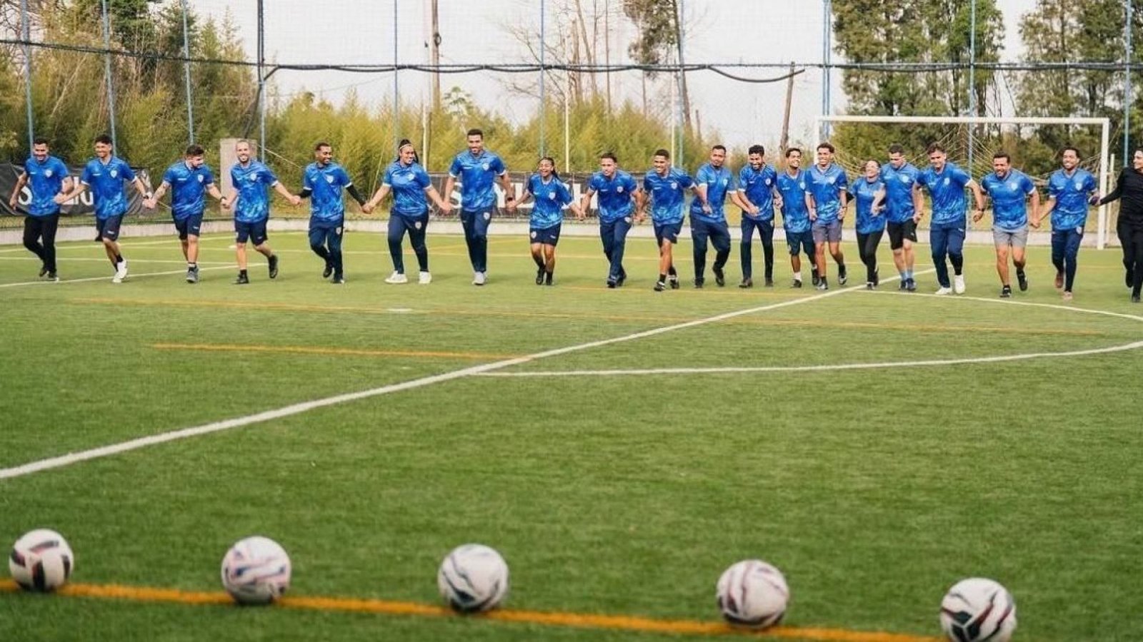 Ronaldo Academy faz processo de conscientização contra violência a mulher  • Foto: Divulgação